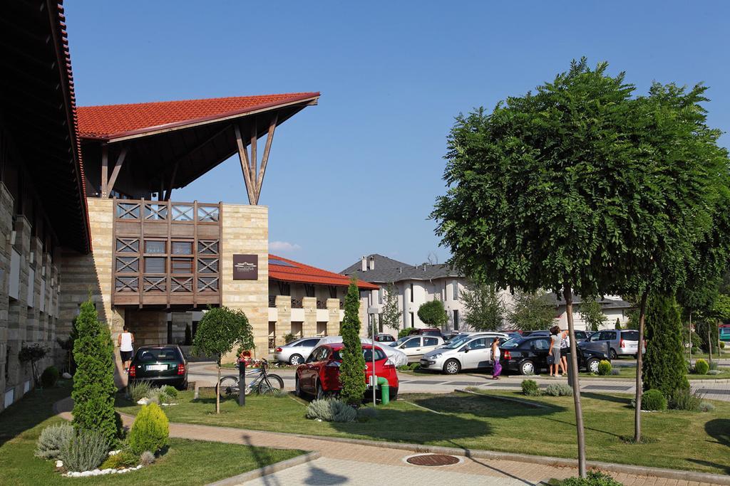 Hotel Danubia Park Veliko Gradiste Exterior photo